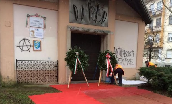 Novara: scritte oltraggiose nel Giorno del ricordo