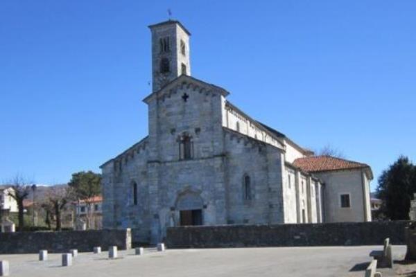 Brava sui banchi e nello sport, premio nazionale per una canoista di Armeno