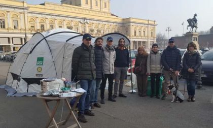 Il Rotary Novara San Gaudenzio in piazza con la "Shelterbox"