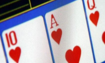 Ludopatie, anche Briga firma l’ordinanza che limita le slot