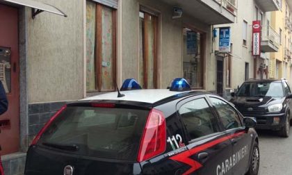 Rubati Gratta & Vinci e stecche di sigarette in una tabaccheria