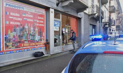 ‘Spaccata’ in un negozio di corso Trieste