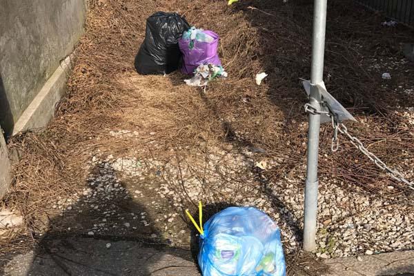 Trovato il responsabile degli abbandoni di rifiuti in via Maestra