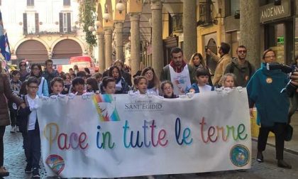1.500 bambini hanno sfilato a chiedere la pace in tutto il mondo