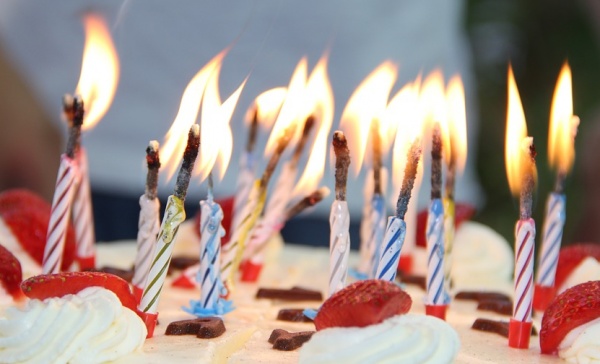 6 marzo 1975: maggiorenni a 18 anni