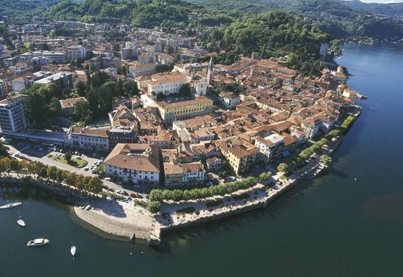 800 mila euro per rifare il lungolago: è polemica