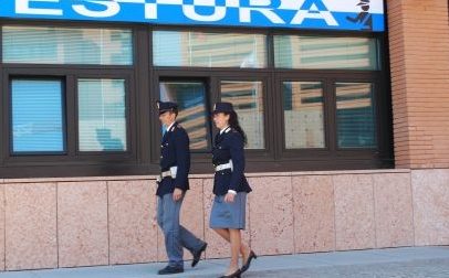 Novara: Z.L. ruba in un'auto ma viene fermato da una volante