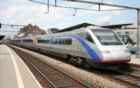 Treno deraglia in Svizzera