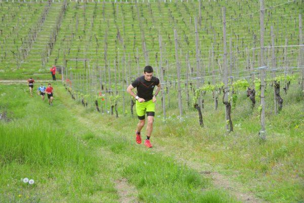 Campioni di trail running della porta accanto
