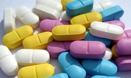 Kit farmaci con l'associazione "Mimosa"