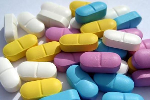 Kit farmaci con l’associazione “Mimosa”