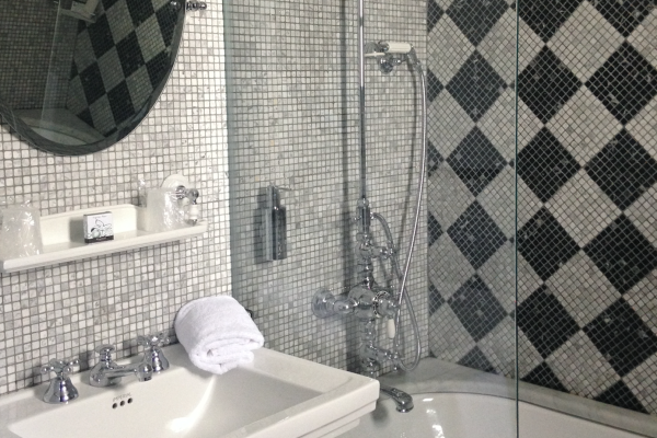 L’interior designer amata dalle popstar collabora con rubinetterie Stella