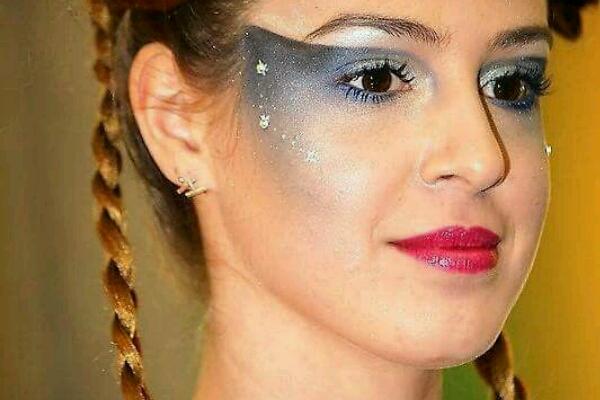 Modelle e lavori di trucco da film per gli esami all’Art Academy