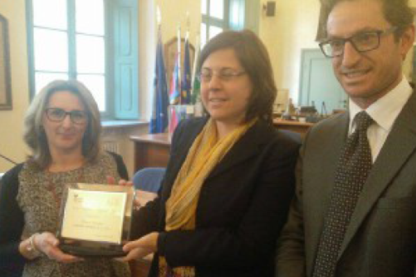 Riconoscimento ad una donna imprenditrice cusiana