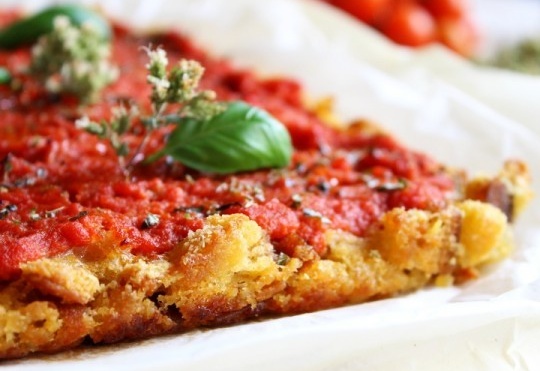 La ricetta della Pizza con il pane vecchio