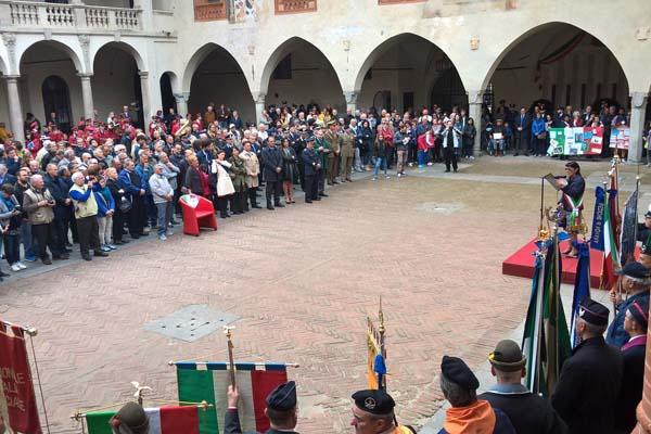 A Novara celebrazioni del 25 aprile con polemica