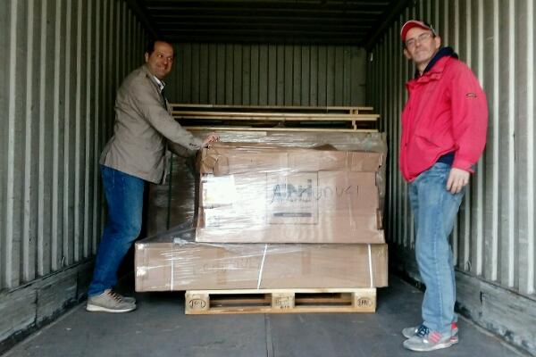 Attrezzature da cucina consegnate da Unpli Novara alle Pro loco di Accumoli e Amatrice