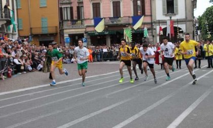 Corsa della torta di Oleggio: San Giovanni si aggiudica il palio (FOTOGALLERY)