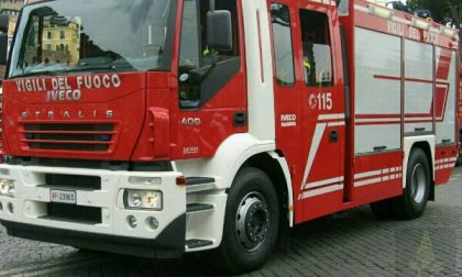 Fiamme da una casa a Caltignaga: intervento dei Vigili del fuoco
