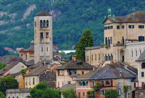 Orta San Giulio 16a al concorso “Il Borgo dei Borghi”