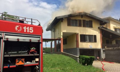 Caltignaga: tetto di un'abitazione a fuoco