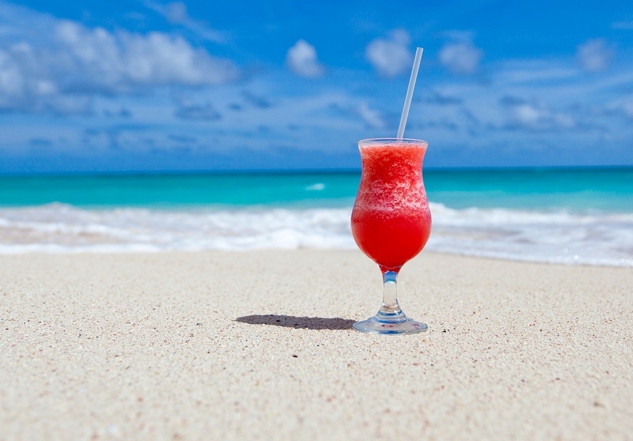 Confesercenti: spiagge piene, agenzie di viaggio vuote
