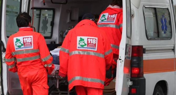 Gattinara: cerca di uccidere la moglie