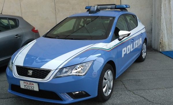 Perseguita un giovane, arrestato per stalking