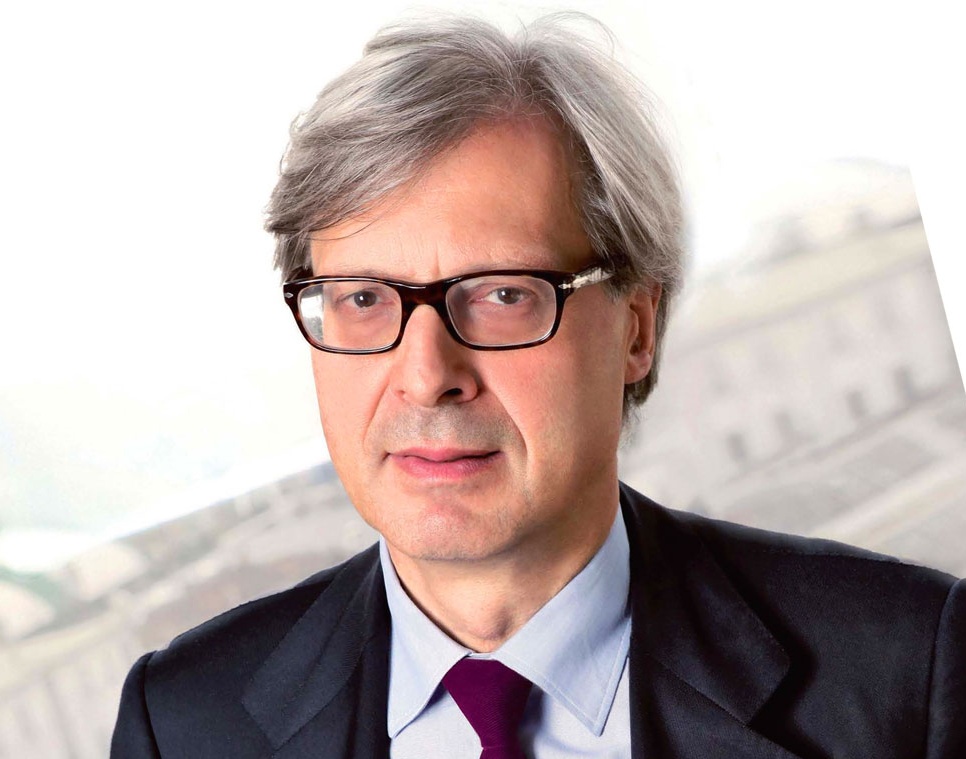 “Sgarbi lieto di venire ad Arona”