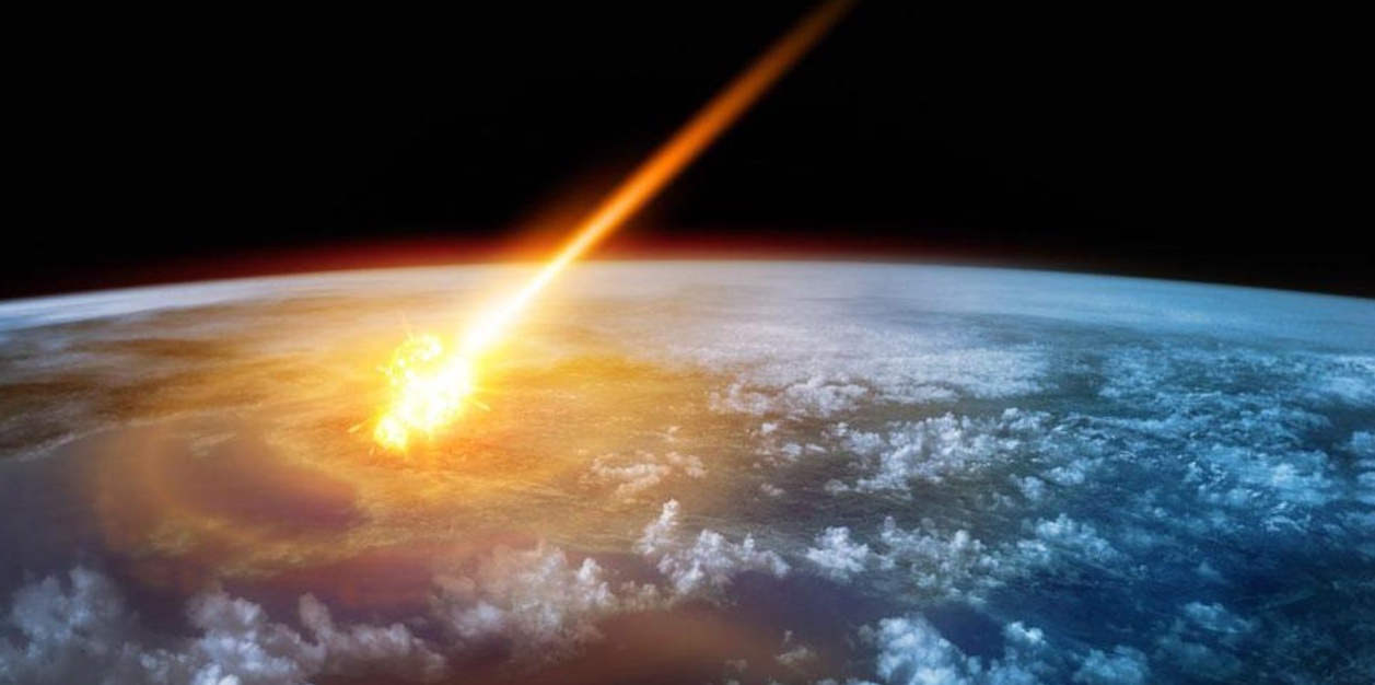 Un meteorite illumina i cieli di verde