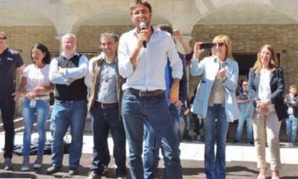 Bagno di folla per Di Battista: «Pronti a governare il Paese»