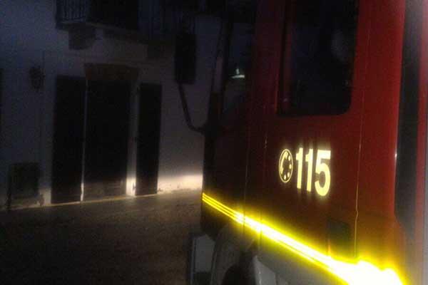 Cavallirio: incendio di un camino