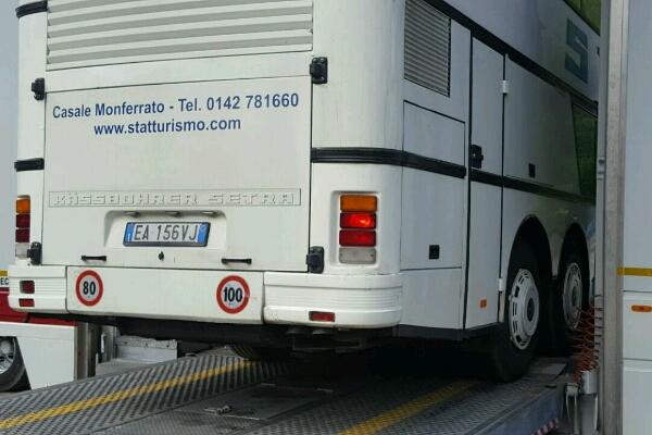 Controlli ai bus da parte della stradale