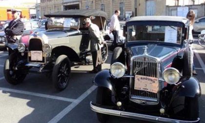 Domenica a Novara raduno di auto e moto d’epoca