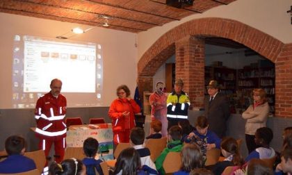 Gli Alpini di Maggiora incontrano i bambini della scuola primaria