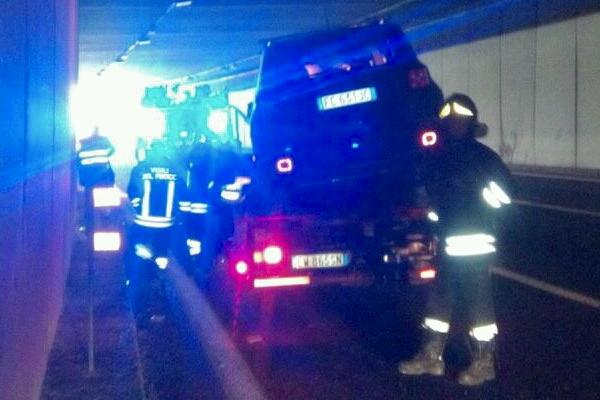 Incidente a Castelletto Ticino: sul posto i Vigili del fuoco