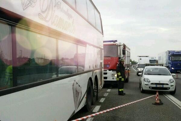Pulman in avaria: a bordo 60 bambini