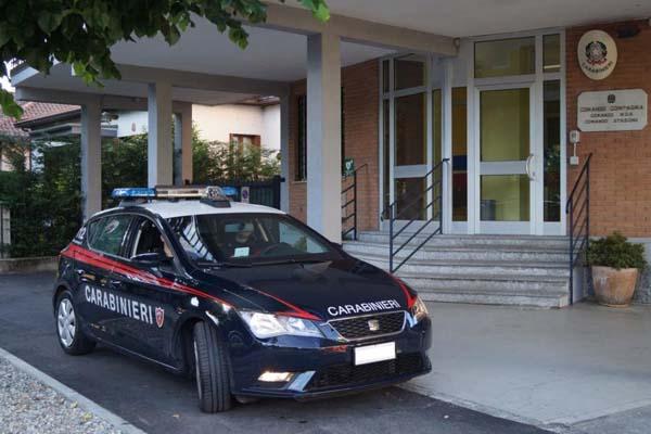 Ruba merce alla Lidl di Arona e fugge, spintonando la guardia: arrestato
