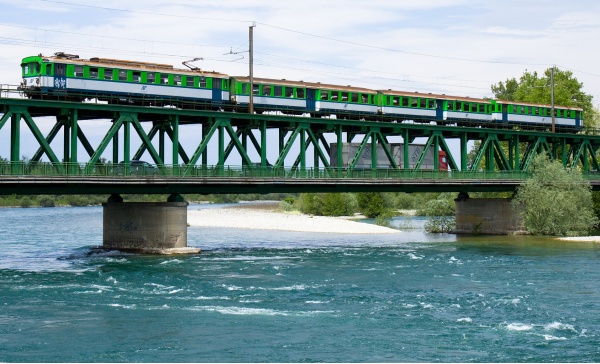 Annega nel Ticino travolto dalle correnti