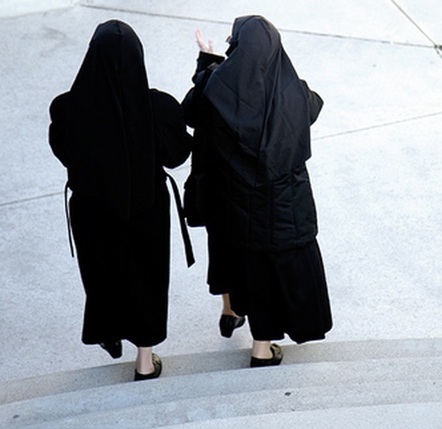 Arona: chiude lo storico monastero