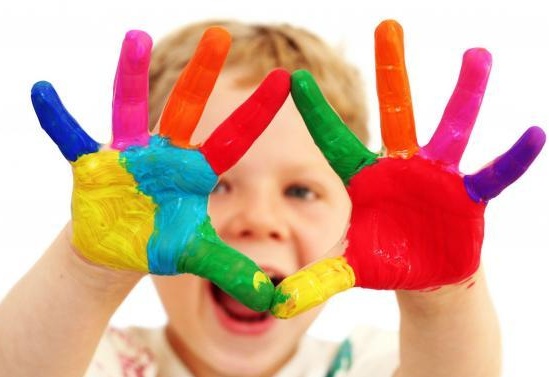 Biberon, pannolino, passeggino. Come e quando toglierli