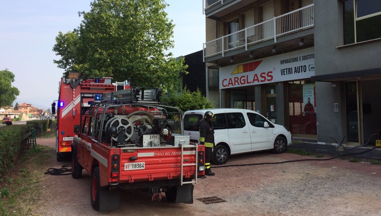 Dormelletto: incendio in una cabina elettrica