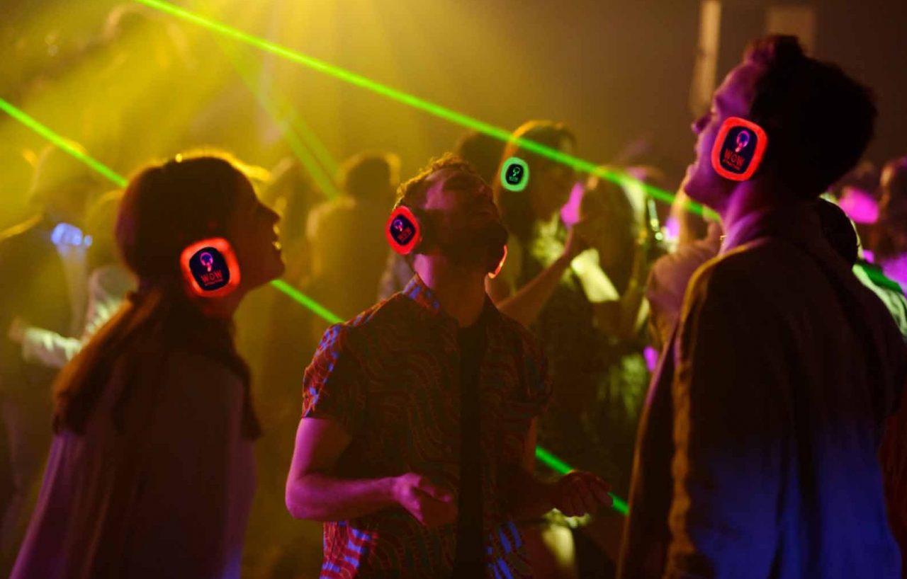 Silent disco: il party in arrivo sul lago