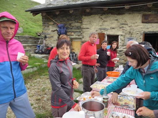 Domenica apre la Baita dei Cai Borgomanero all’alpe Pianello