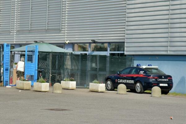 Ladri al bar della piscina dell’ex Sporting
