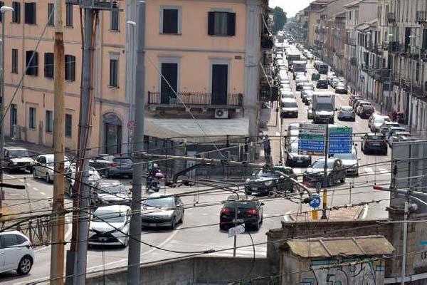 Lavori e disagi, traffico in tilt a Novara