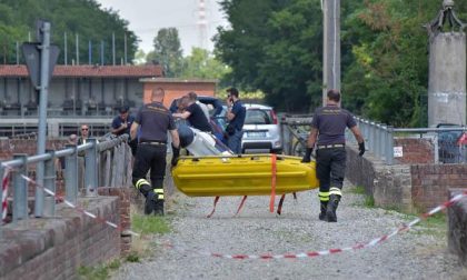 Persona priva di vita nelle acque del canale Cavour