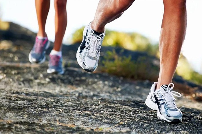 Correre anche solo per 1 minuto migliora la salute ossea