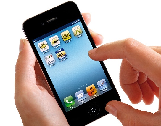 Polizia Postale: “Attenzione alle app che installiamo sui cellulari”
