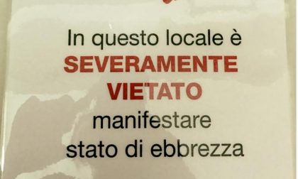 Il Carpe Diem riapre oggi ed espone un cartello